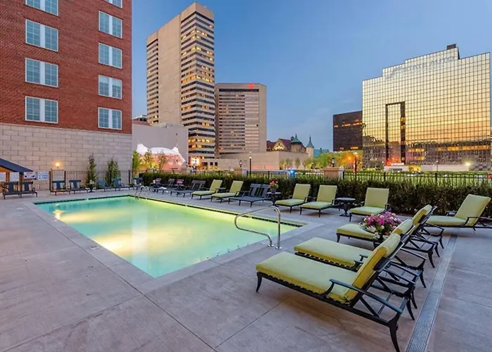 King & Queen In Downtown Apartment Columbus